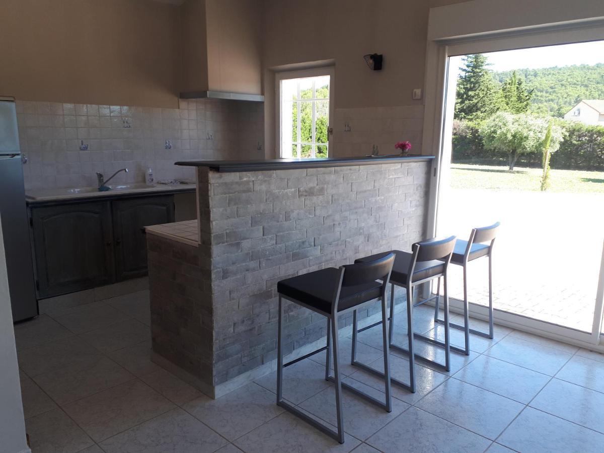 La Villa des Ames Liées Draguignan Exterior foto